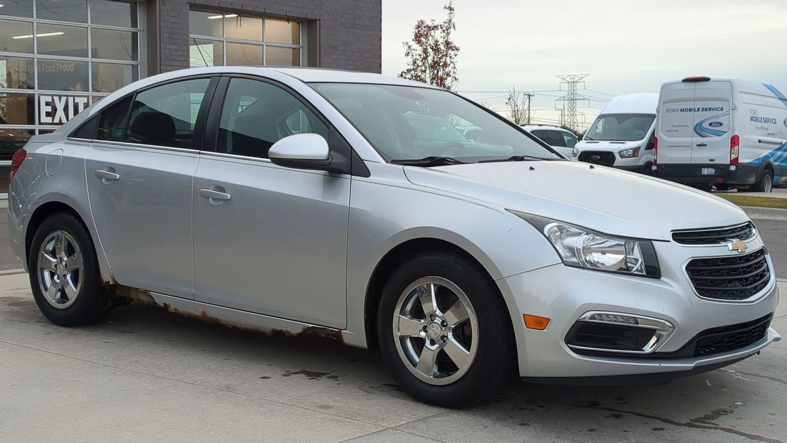 Used 2016 Chevrolet Cruze LT image 9