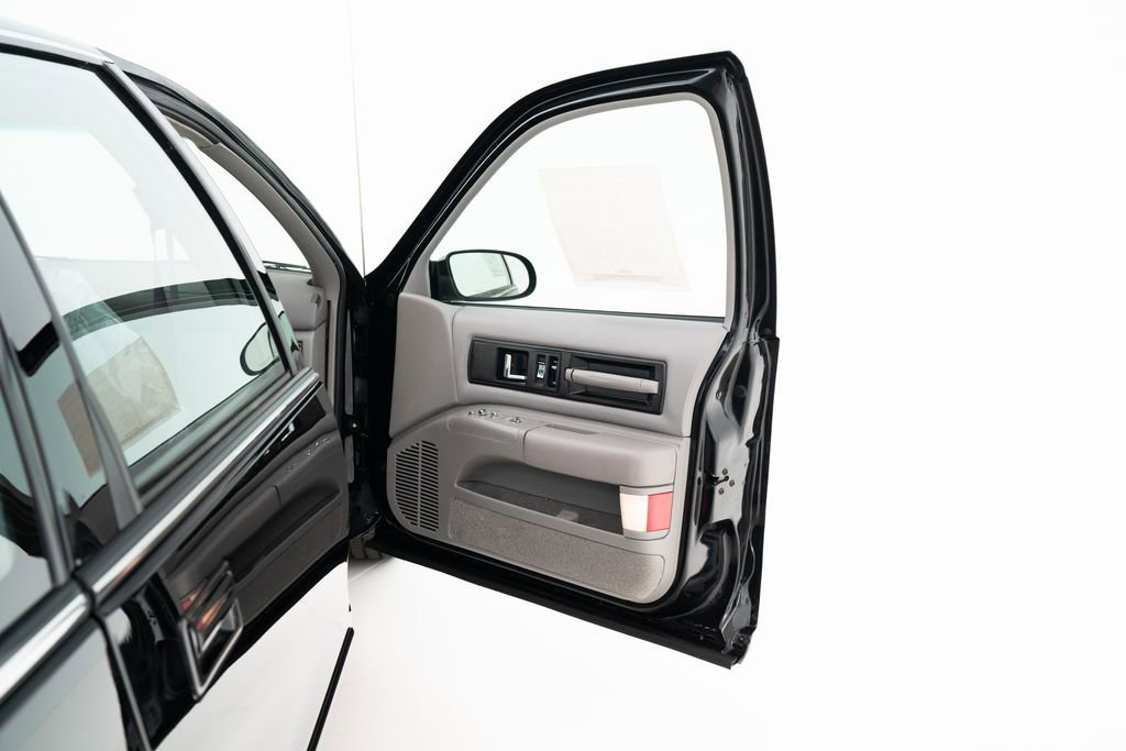 Used 1996 Chevrolet Impala SS image 27