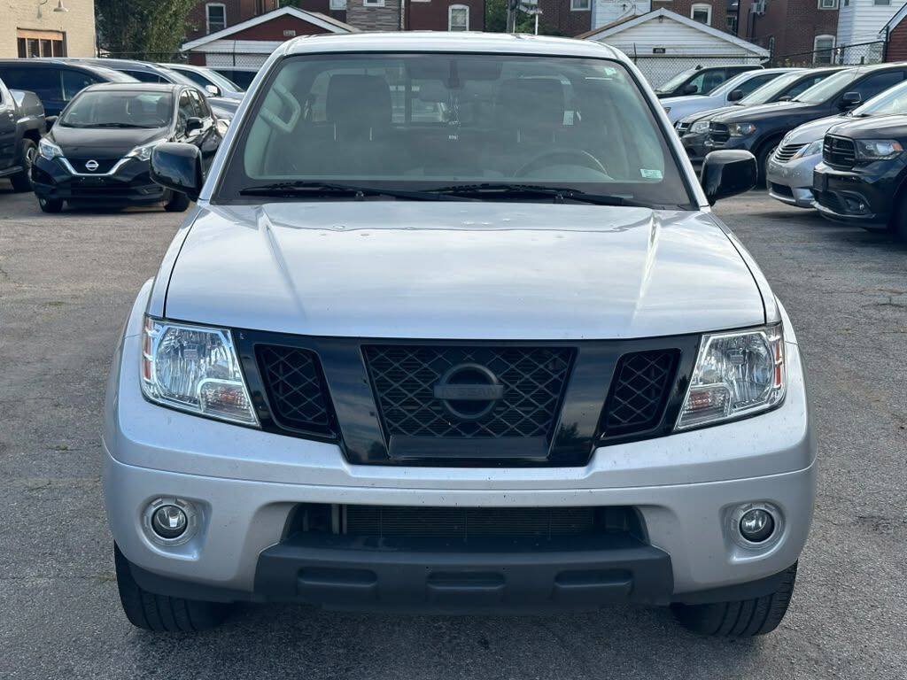 Used 2020 Nissan Frontier SV w/ Midnight Edition Floor Mats RWD image 2