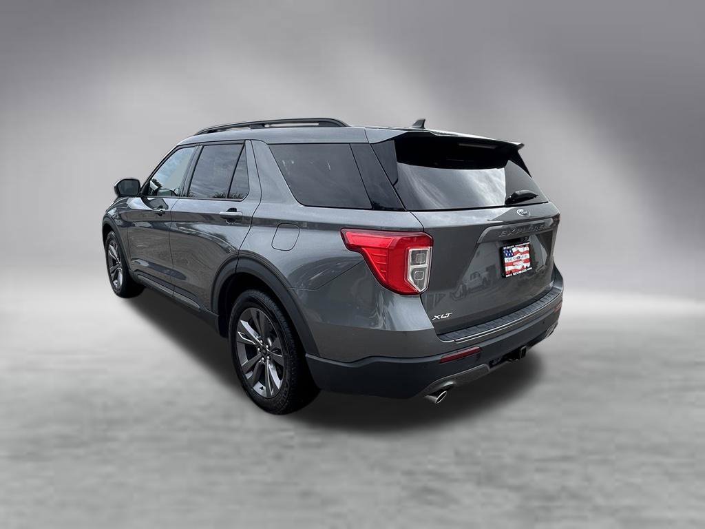 Used 2023 Ford Explorer XLT w/ Equipment Group 202A RWD image 7