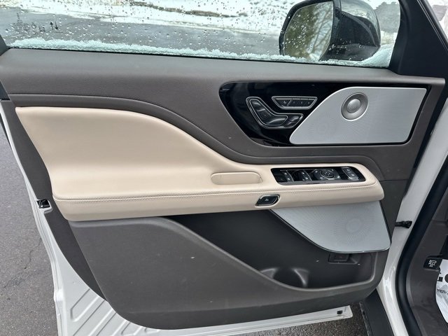 Used 2023 Lincoln Aviator Reserve w/ Equipment Group 201A image 29