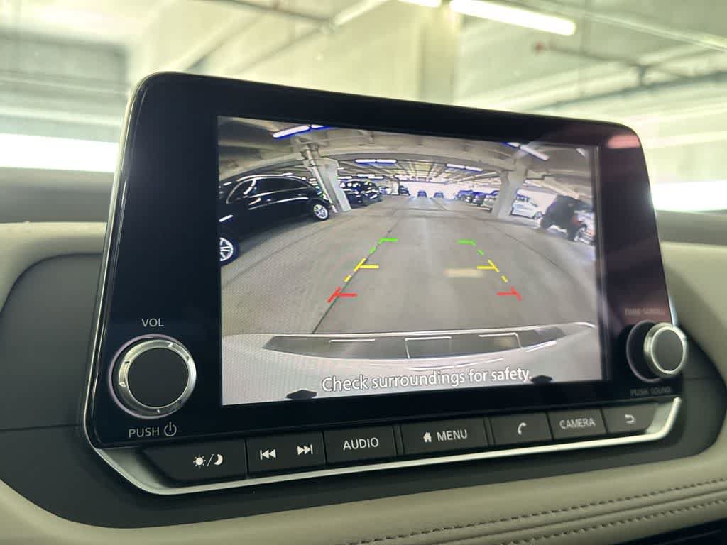 Used 2024 Nissan Rogue SV FWD image 18