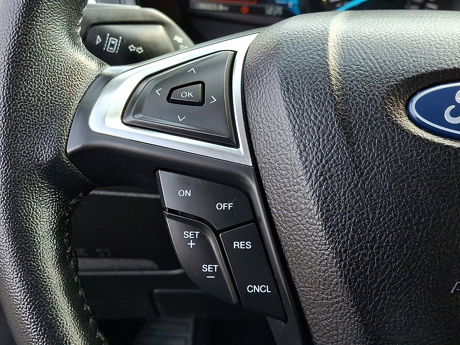 Used 2023 Ford Edge SEL w/ Convenience Package image 22