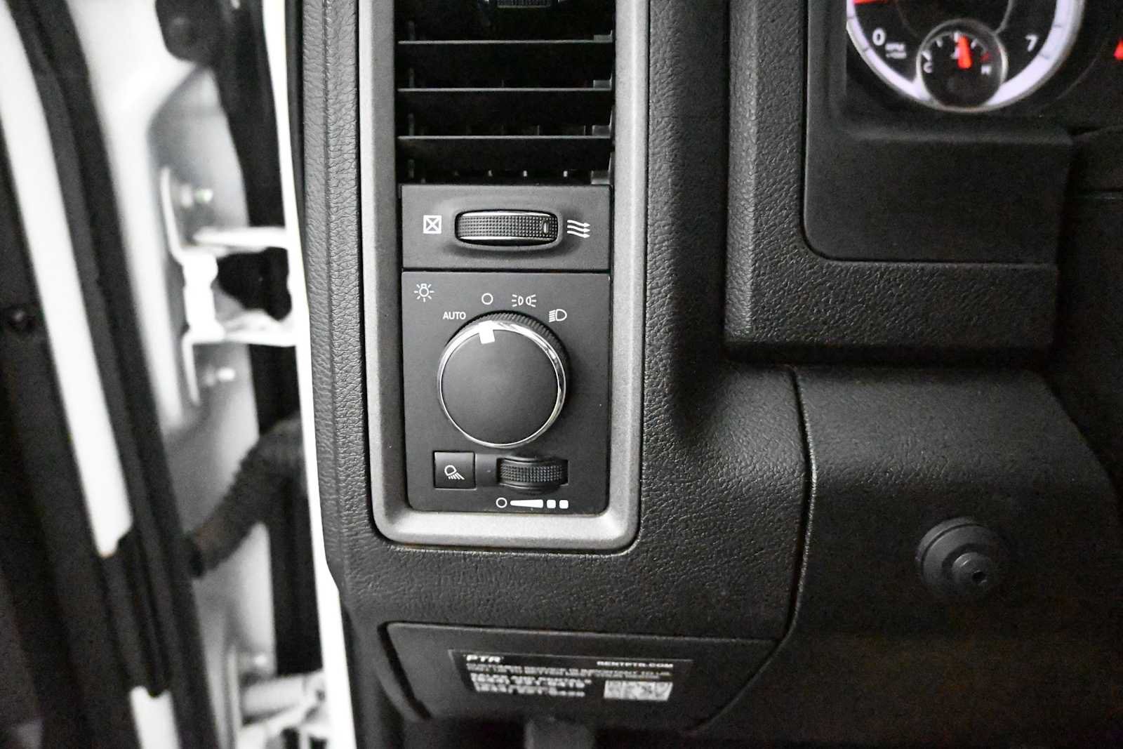 Used 2022 RAM 1500 Tradesman w/ Chrome Appearance Group AWD/4WD image 17