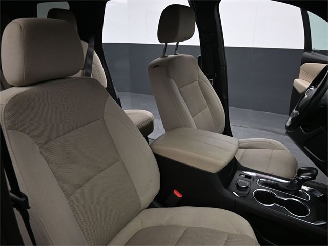 Used 2022 Chevrolet Traverse LT image 27