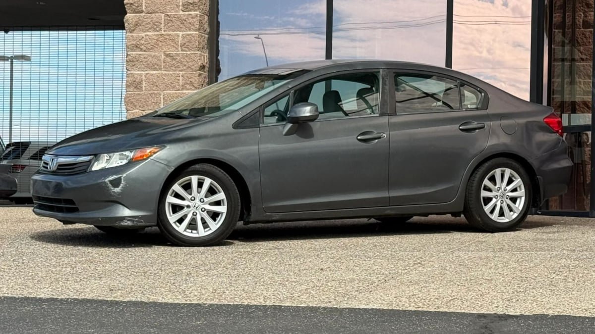 Used 2012 Honda Civic LX image 3