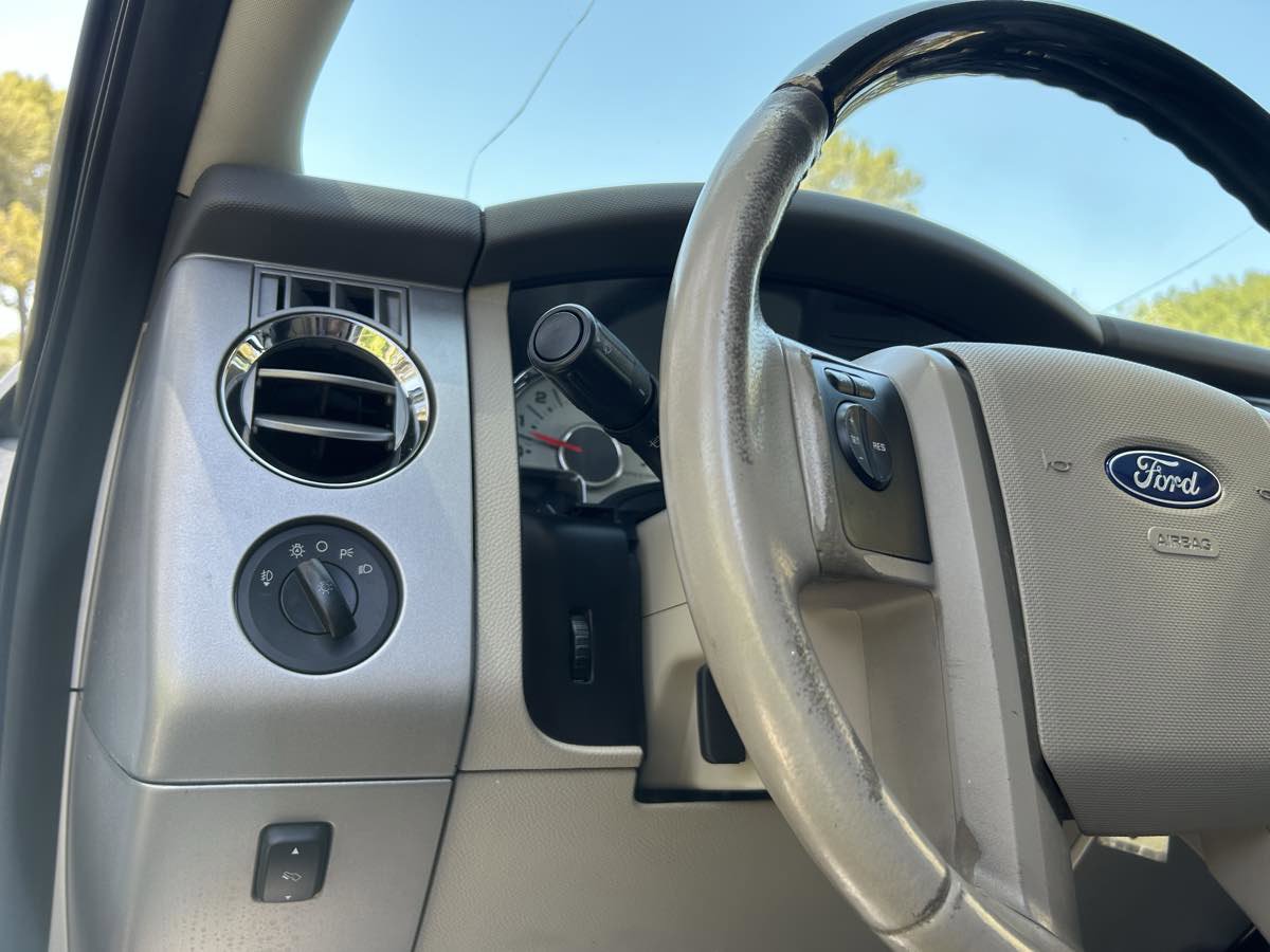 Used 2011 Ford Expedition EL Limited w/ 301A Rapid Spec Order Code image 17