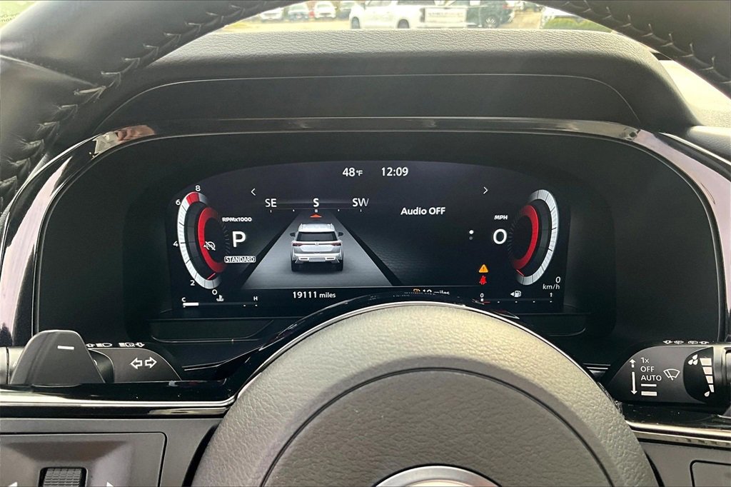 Used 2024 Nissan Pathfinder Platinum w/ Cargo Package image 20