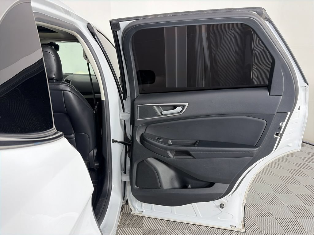 Used 2022 Ford Edge SEL w/ Convenience Package AWD/4WD image 28