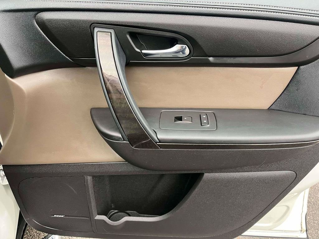 Used 2013 GMC Acadia SLT image 14