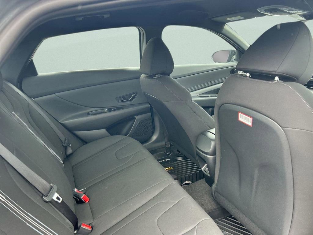 New 2026 Hyundai Elantra Sport FWD image 19