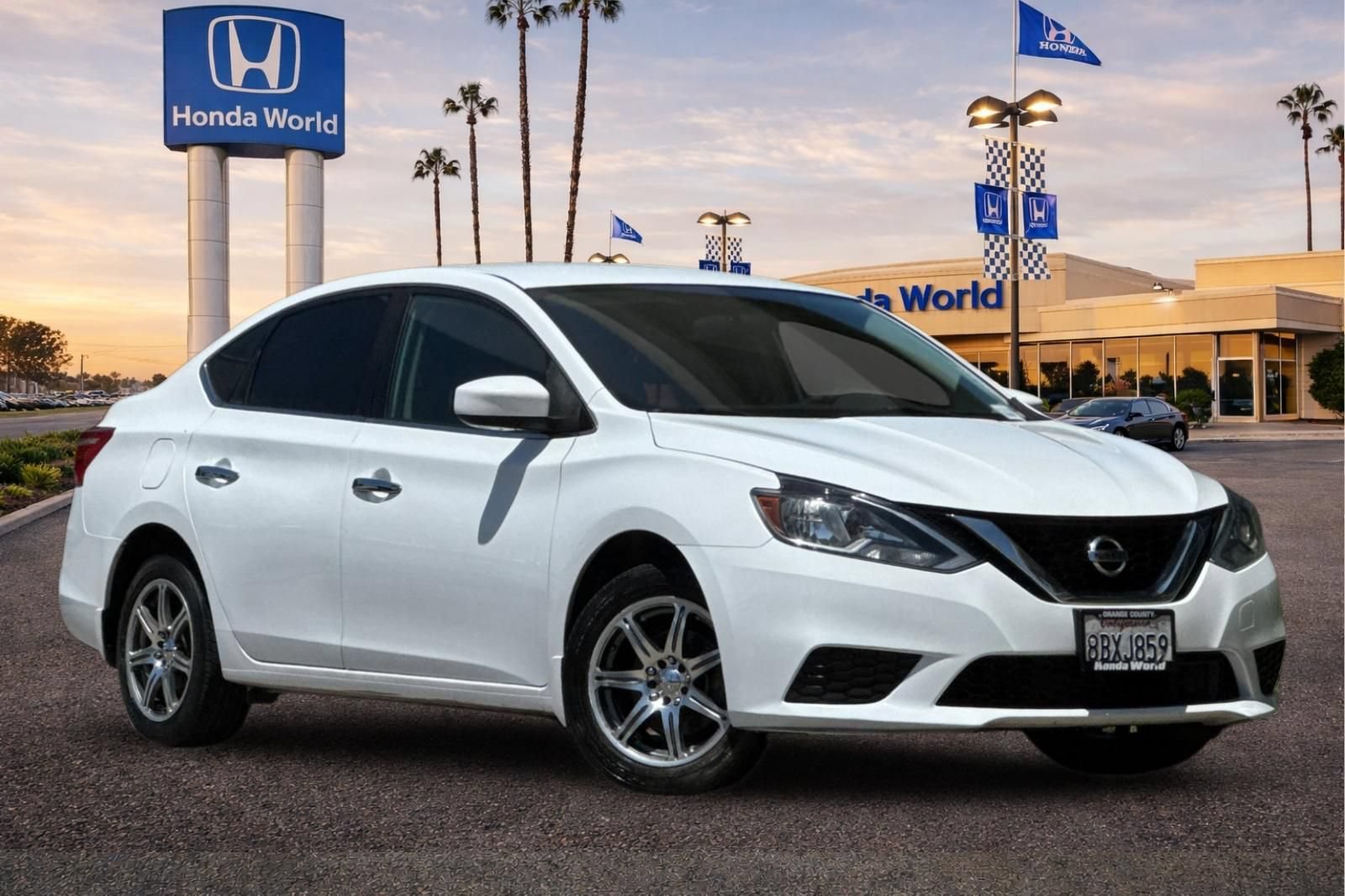 Used 2018 Nissan Sentra S FWD image 2