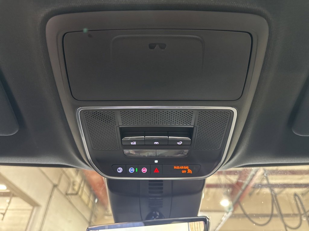 New 2026 Chevrolet Traverse High Country w/ LPO, Floor Liner Package image 37