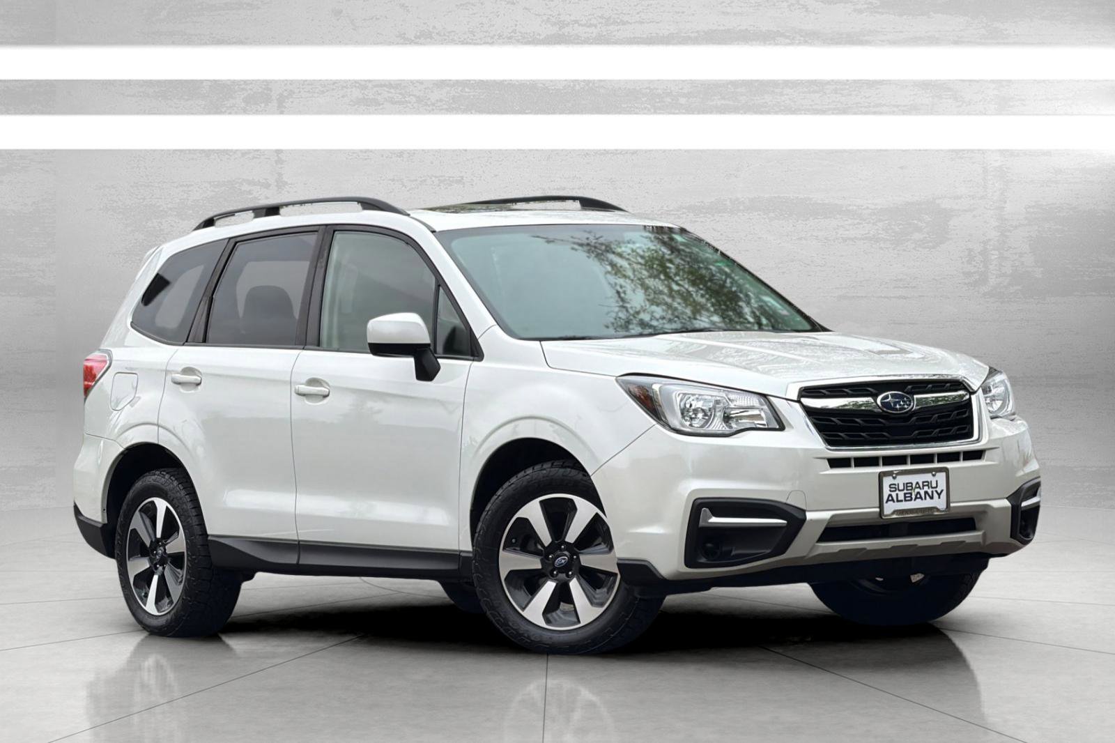 Used 2018 Subaru Forester 2.5i Premium w/ All-Weather Package AWD/4WD image 2