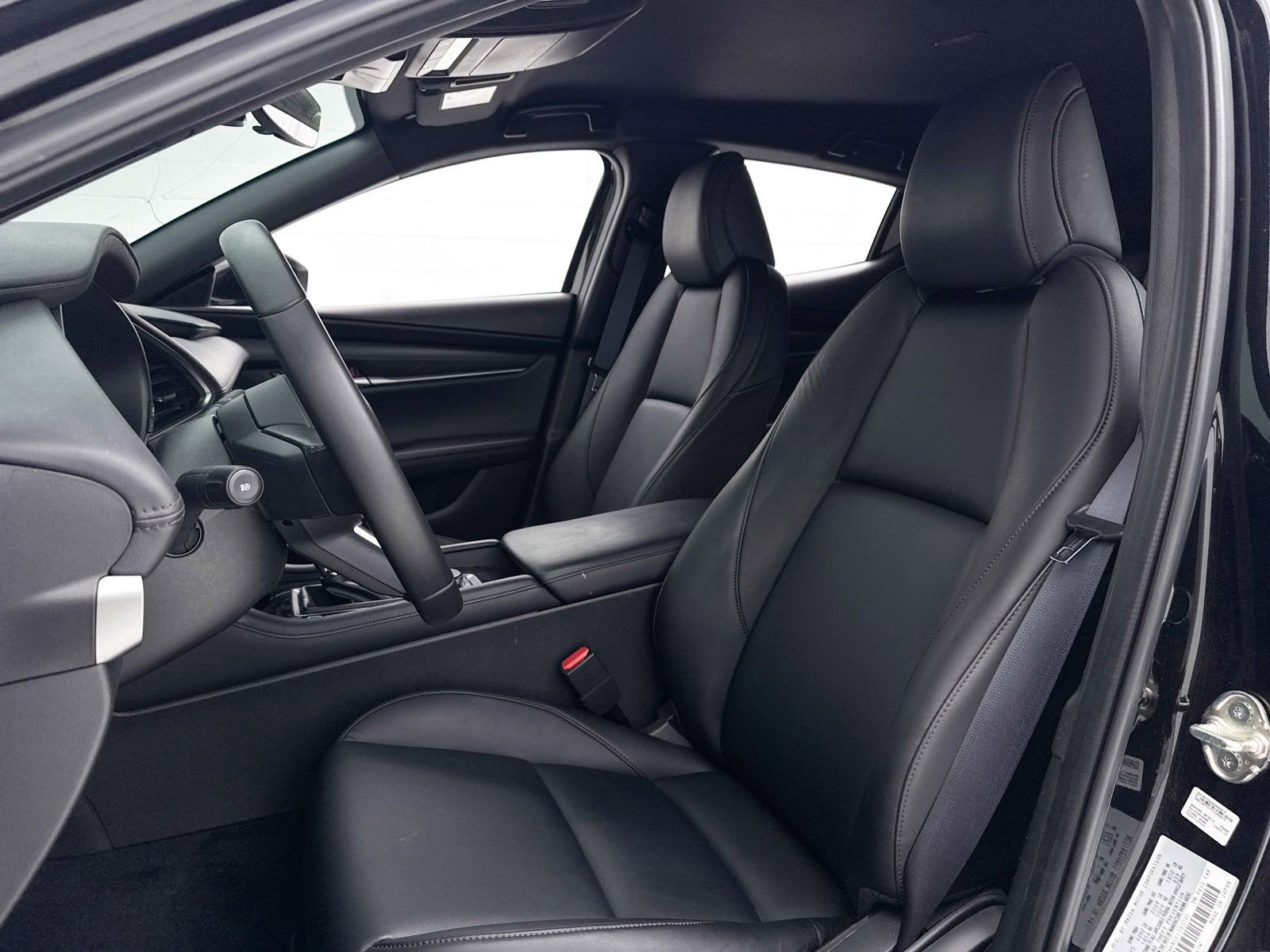 Certified 2025 MAZDA MAZDA3 s Sport image 18