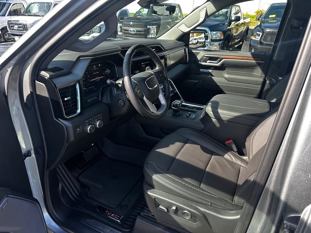 Used 2026 GMC Sierra 1500 Denali AWD/4WD image 8