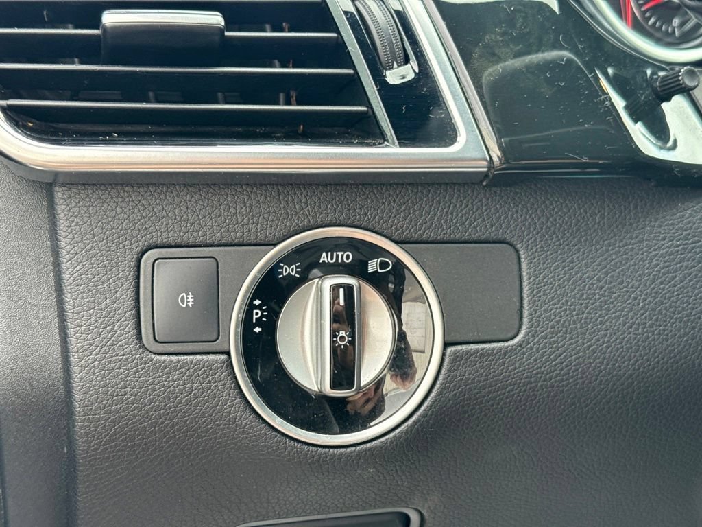 Used 2018 Mercedes-Benz GLE 350 4MATIC image 15