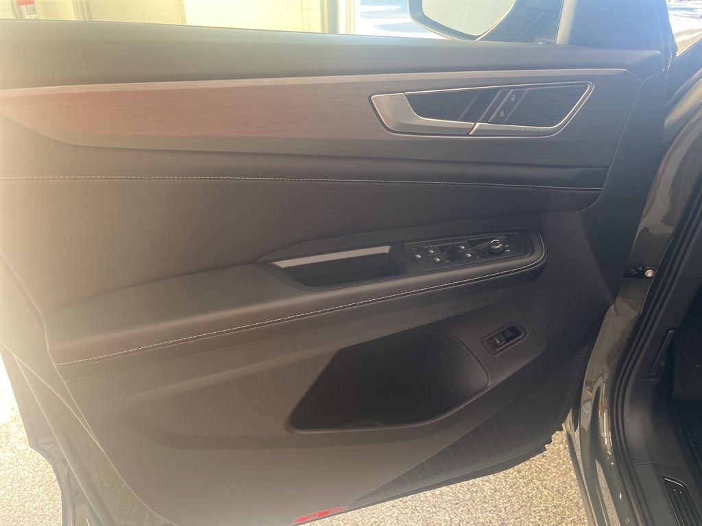 New 2026 Volkswagen Atlas Cross Sport SE AWD/4WD image 15