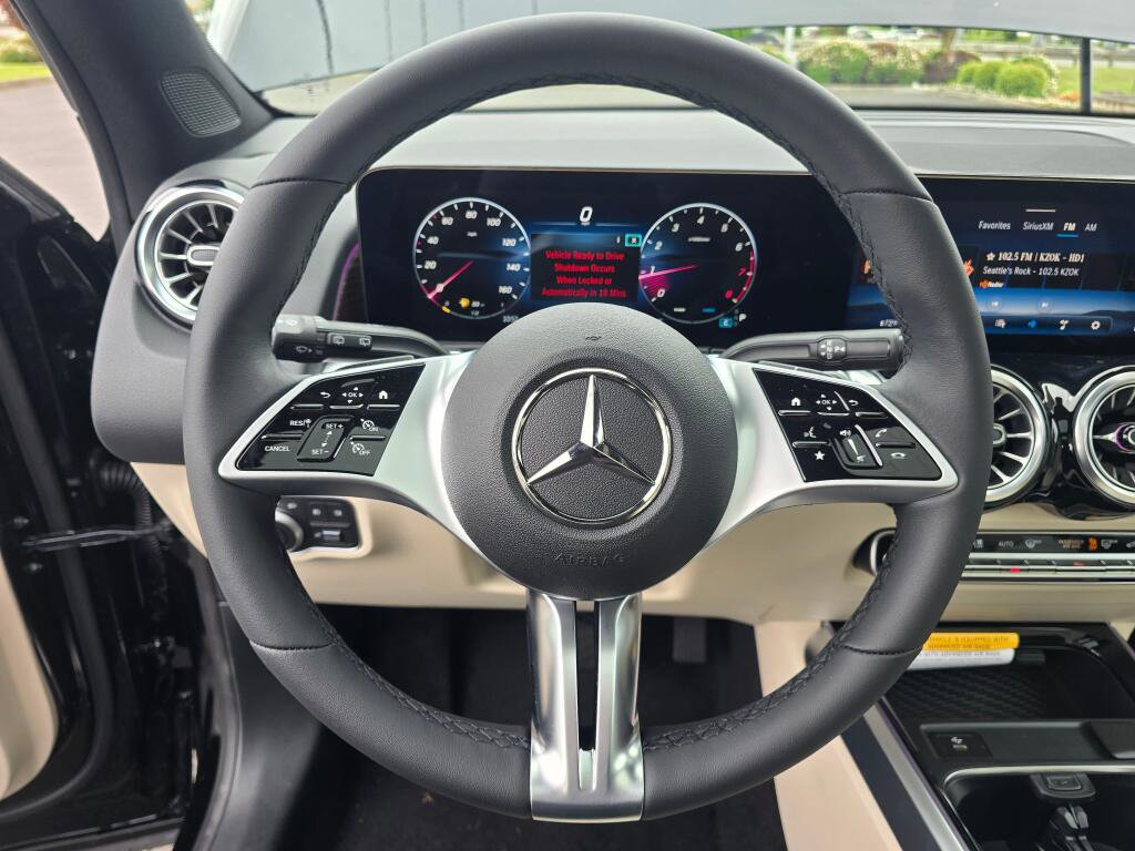 New 2026 Mercedes-Benz GLB 250 4MATIC image 14