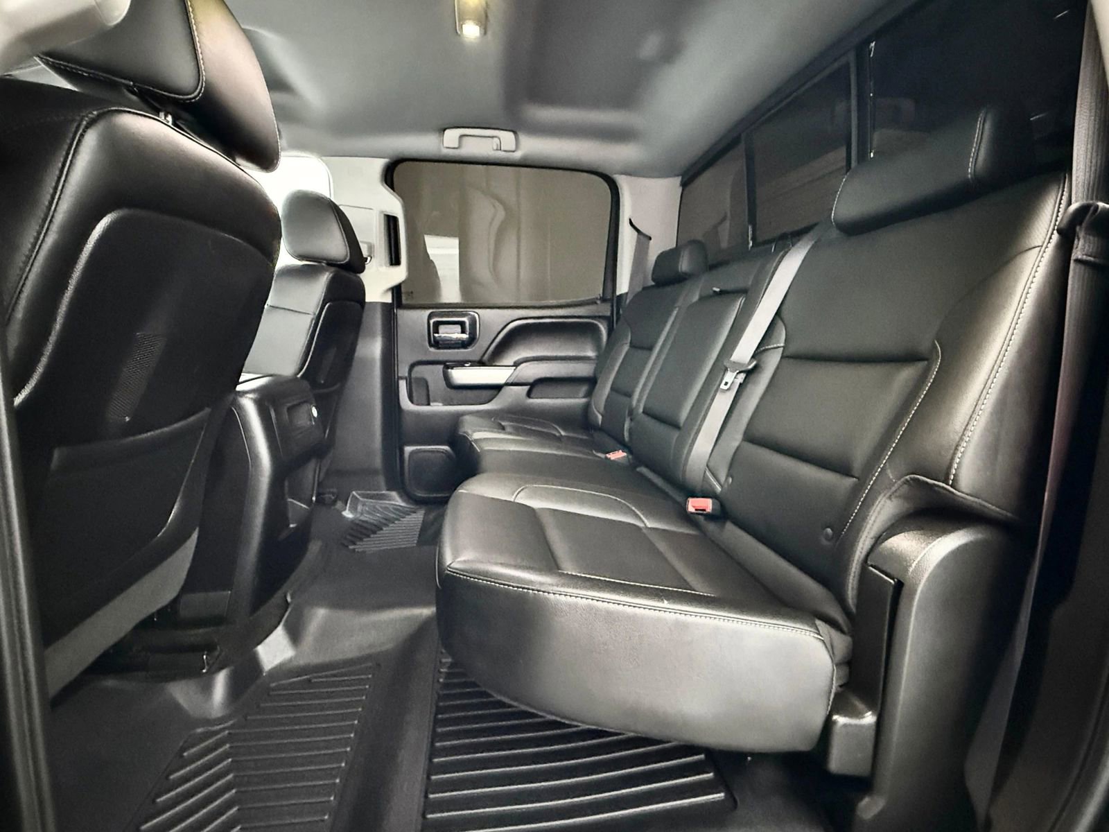 Used 2015 Chevrolet Silverado 2500 LTZ w/ LTZ Plus Package image 23