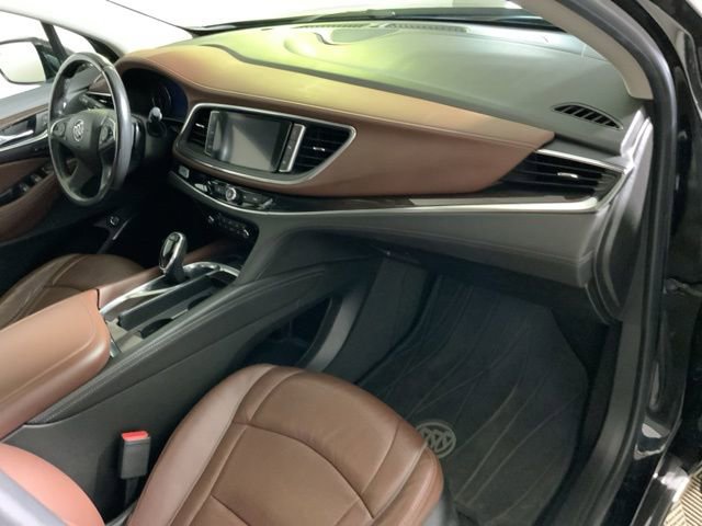 Used 2018 Buick Enclave Avenir w/ Avenir Technology Package image 30