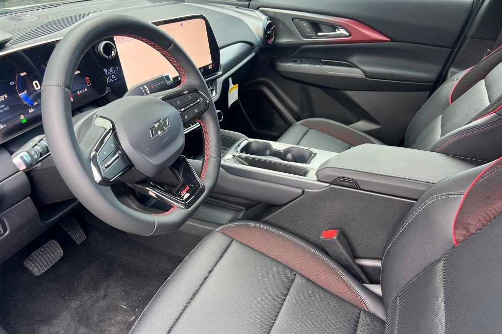 New 2025 Chevrolet Equinox EV RS image 7