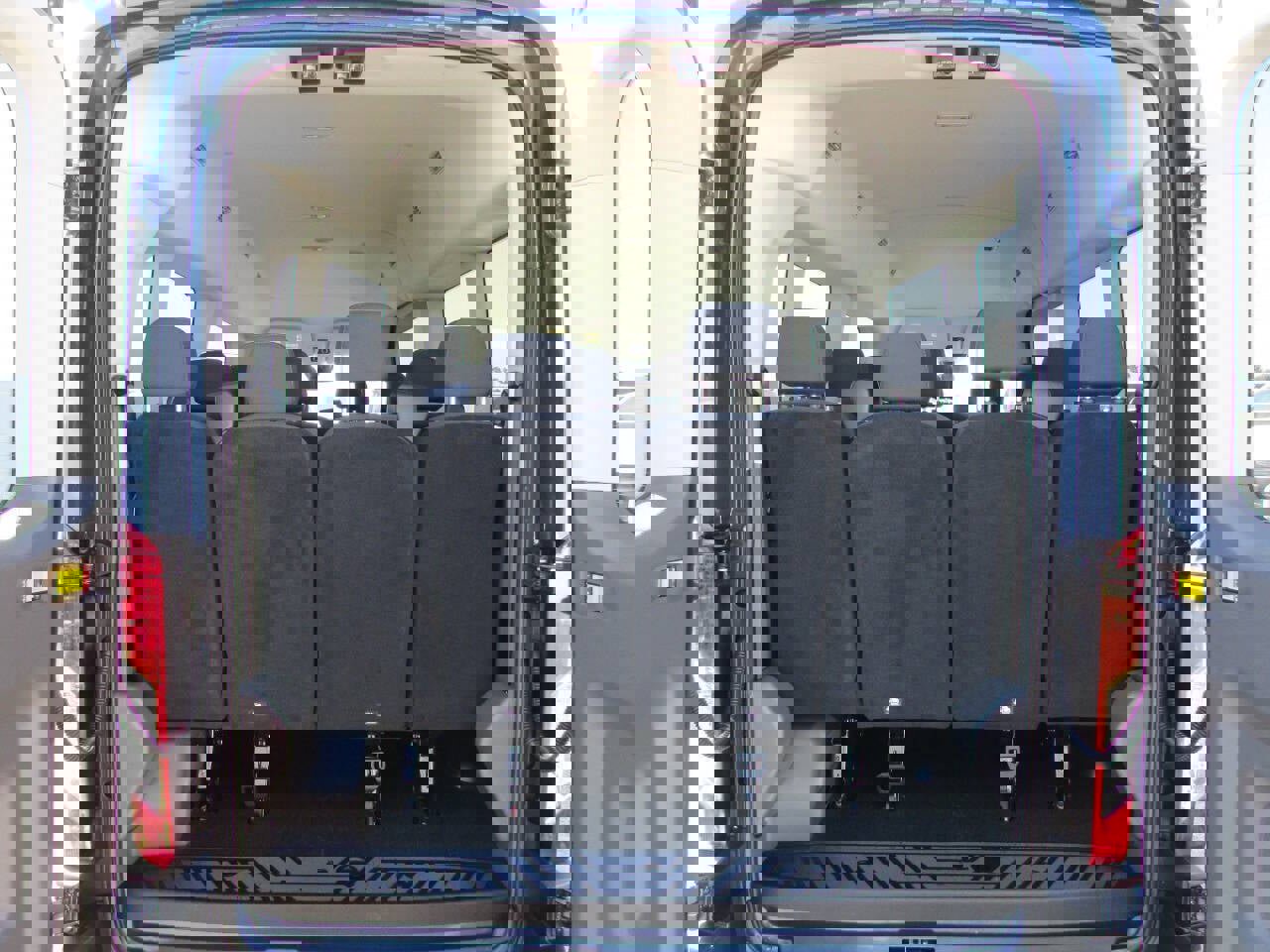 Used 2023 Ford Transit 350 XLT image 28