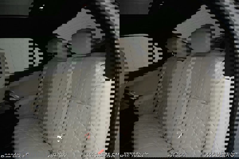 Used 2023 BMW 740i w/ Parking Assistance Package RWD image 22