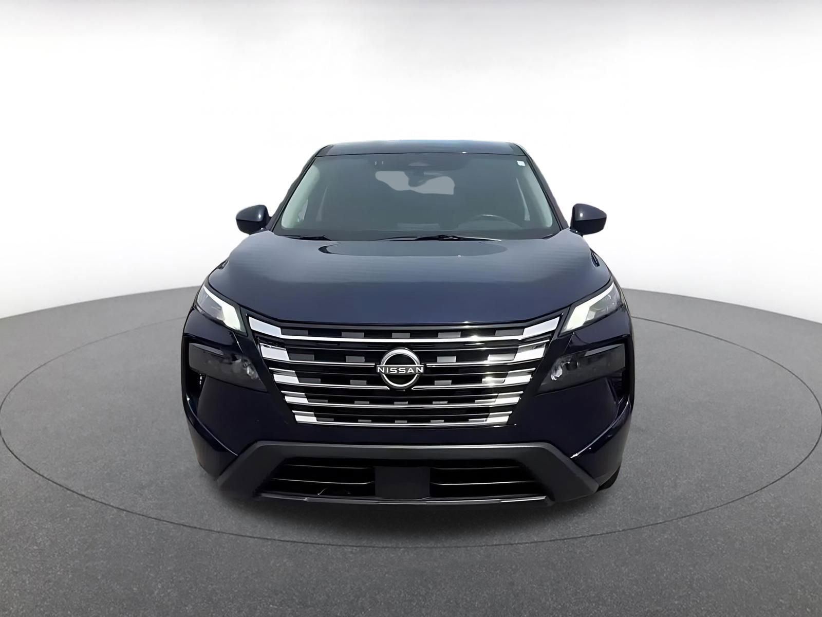 Used 2025 Nissan Rogue SV FWD image 4
