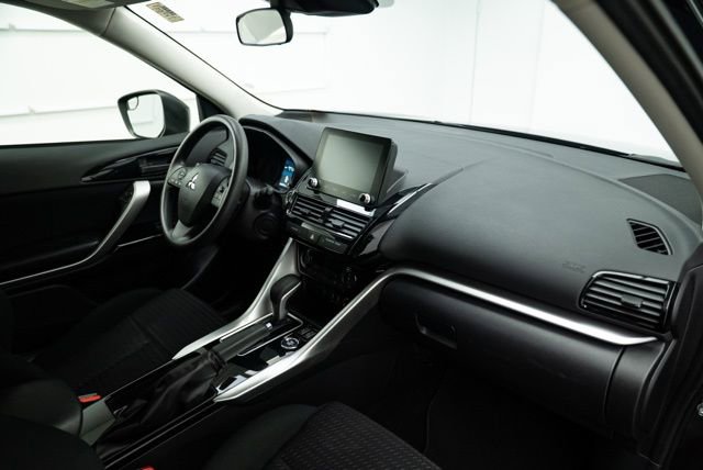 Used 2024 Mitsubishi Eclipse Cross LE image 15