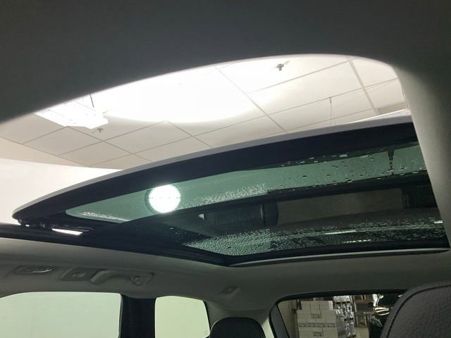 Used 2023 Volvo XC60 B5 Plus w/ Climate Package image 19