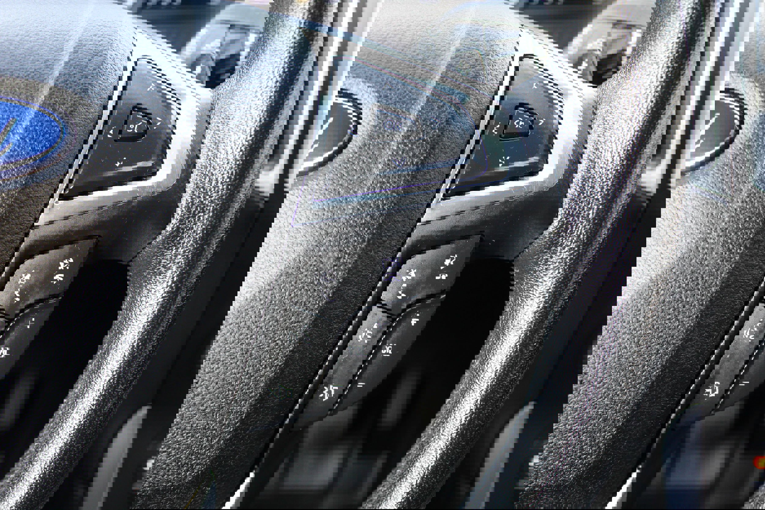 Used 2017 Ford Edge SEL w/ Equipment Group 201A image 24