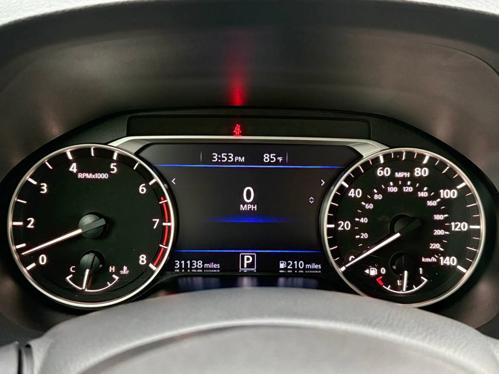 Used 2025 Nissan Altima 2.5 SV FWD image 7