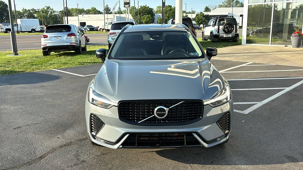 Used 2024 Volvo XC60 B5 Core w/ Climate Package AWD/4WD image 5