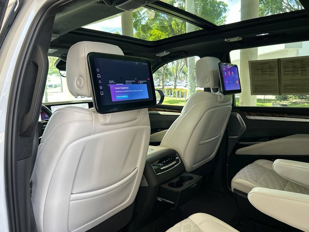 Used 2025 Cadillac Escalade Sport Platinum AWD/4WD image 58
