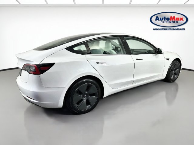 Used 2023 Tesla Model 3 Standard Range RWD image 2