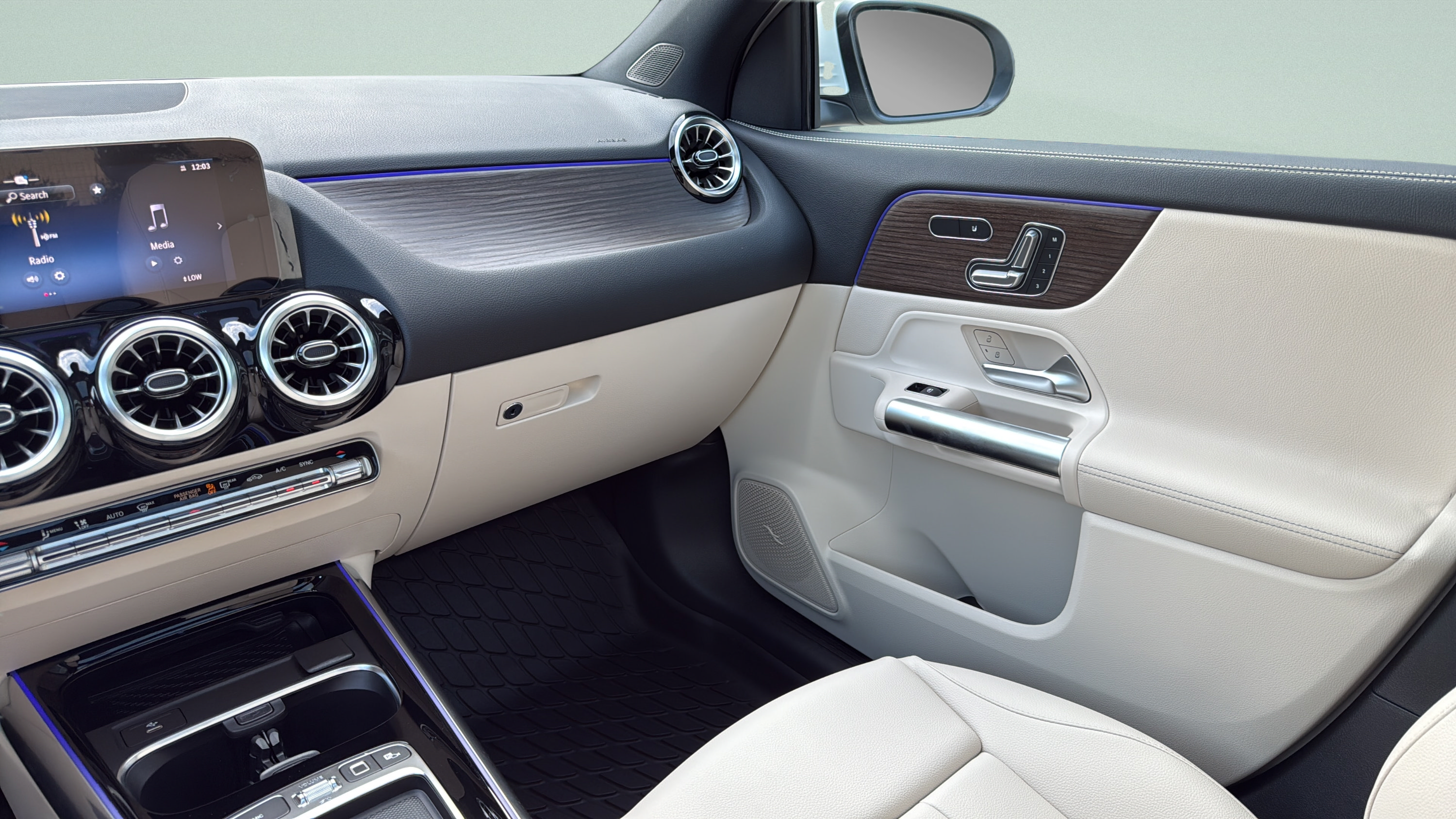 New 2026 Mercedes-Benz GLA 250 image 35