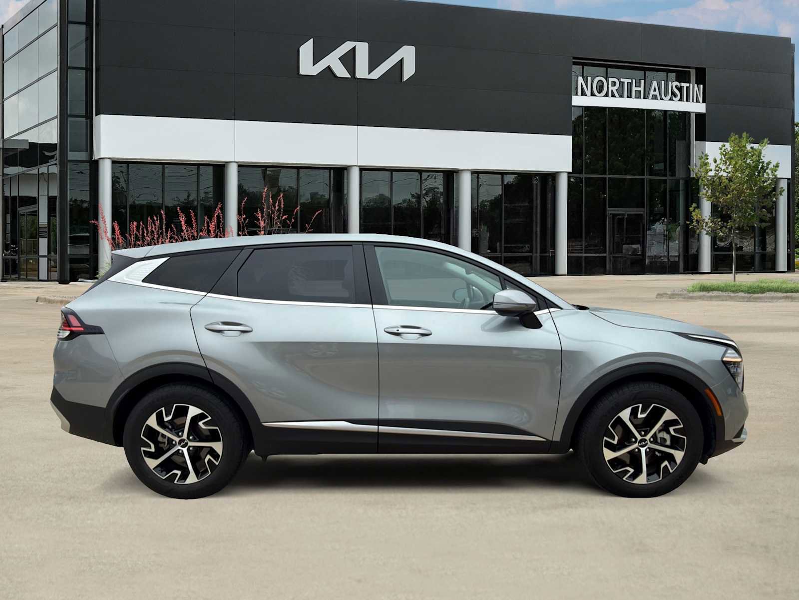 Certified 2024 Kia Sportage EX FWD image 5