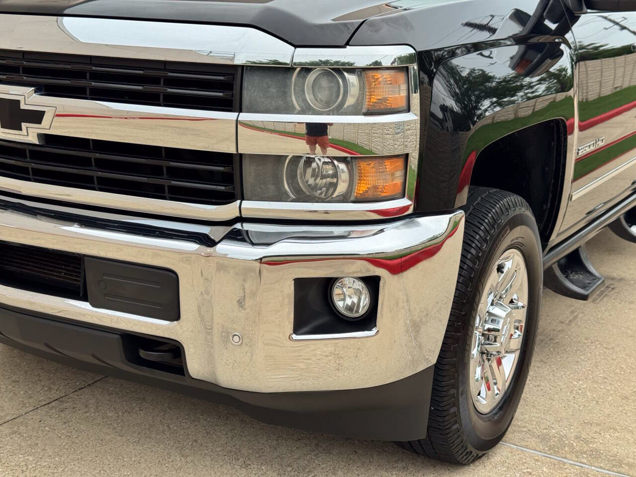 Used 2016 Chevrolet Silverado 2500 LTZ w/ Duramax Plus Package AWD/4WD image 45