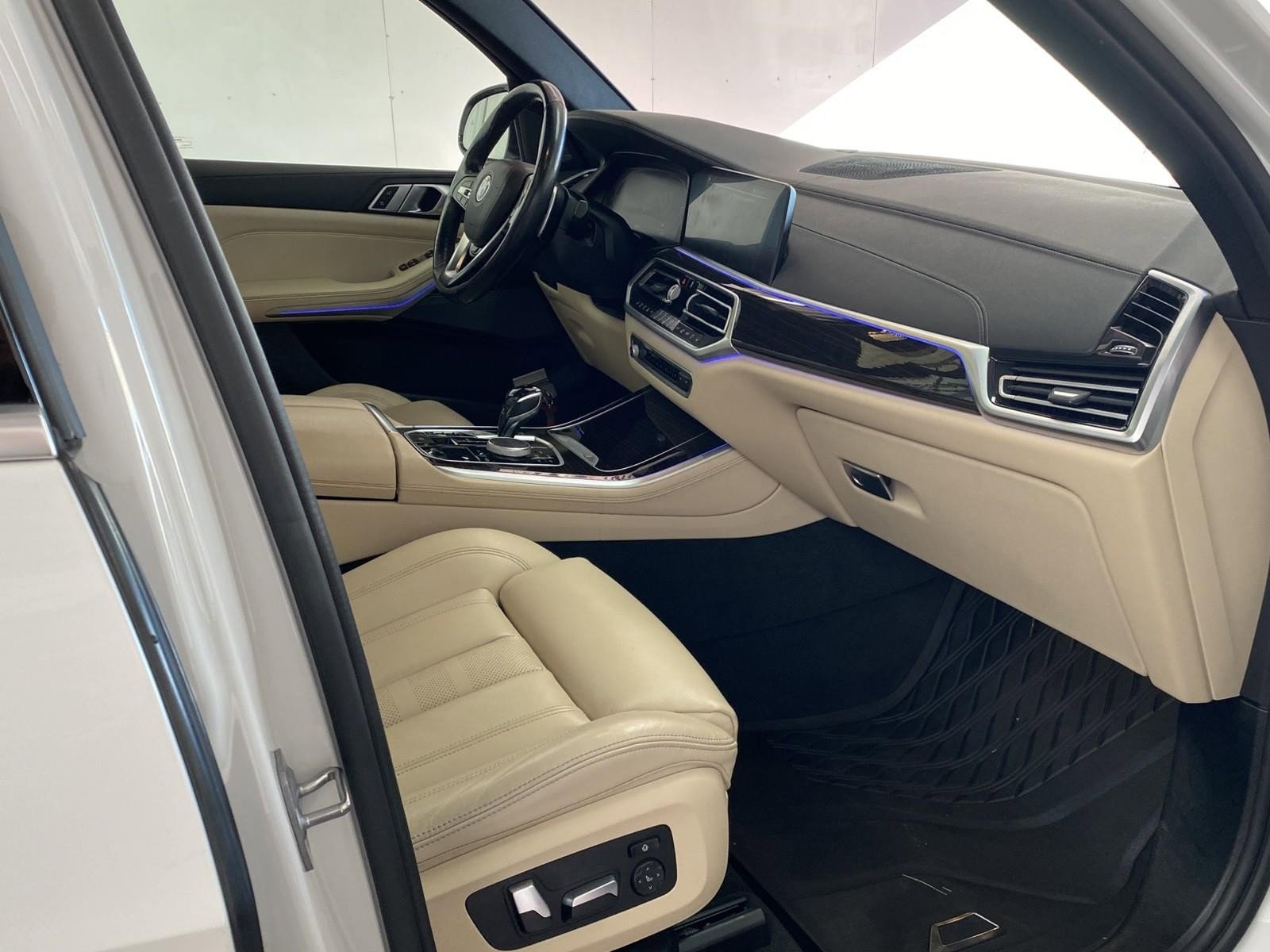 Used 2021 BMW X5 xDrive40i w/ Premium Package image 8