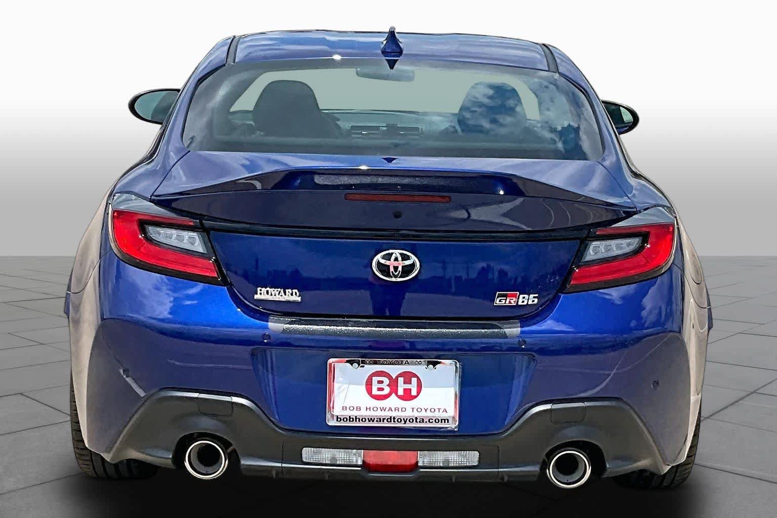 New 2026 Toyota GR86 Premium RWD image 4