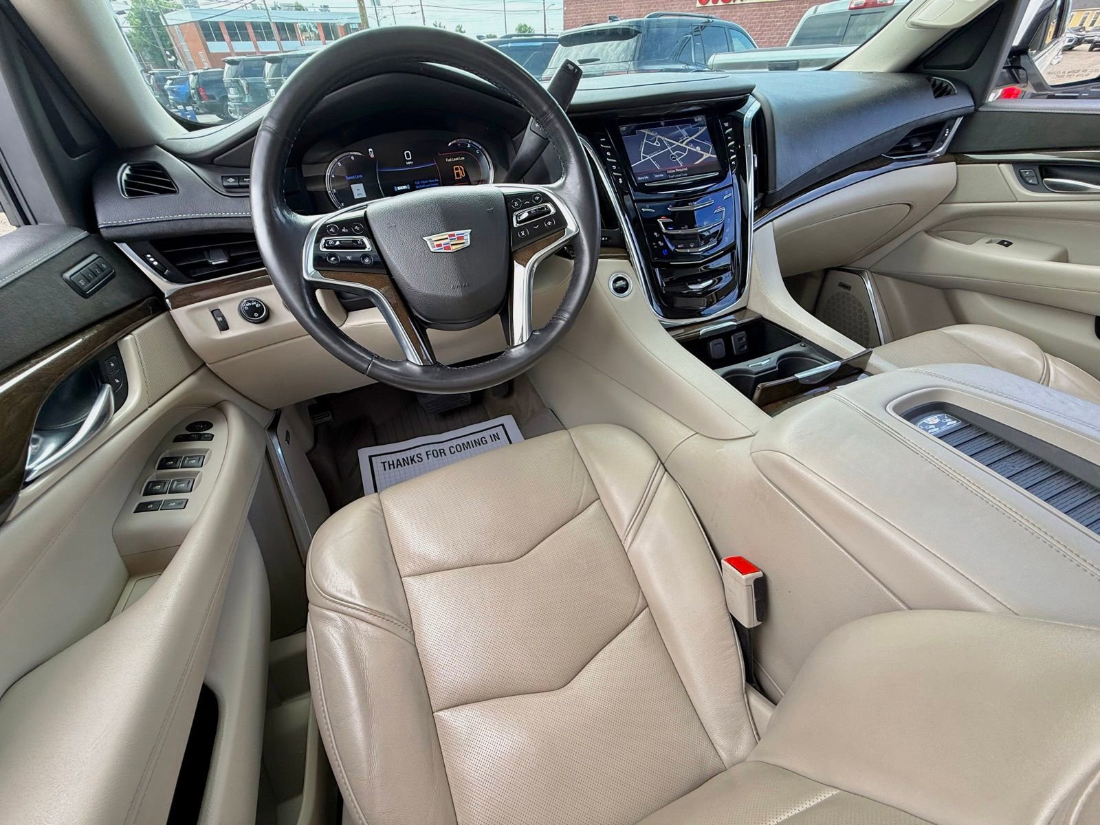 Used 2018 Cadillac Escalade Luxury AWD/4WD image 17