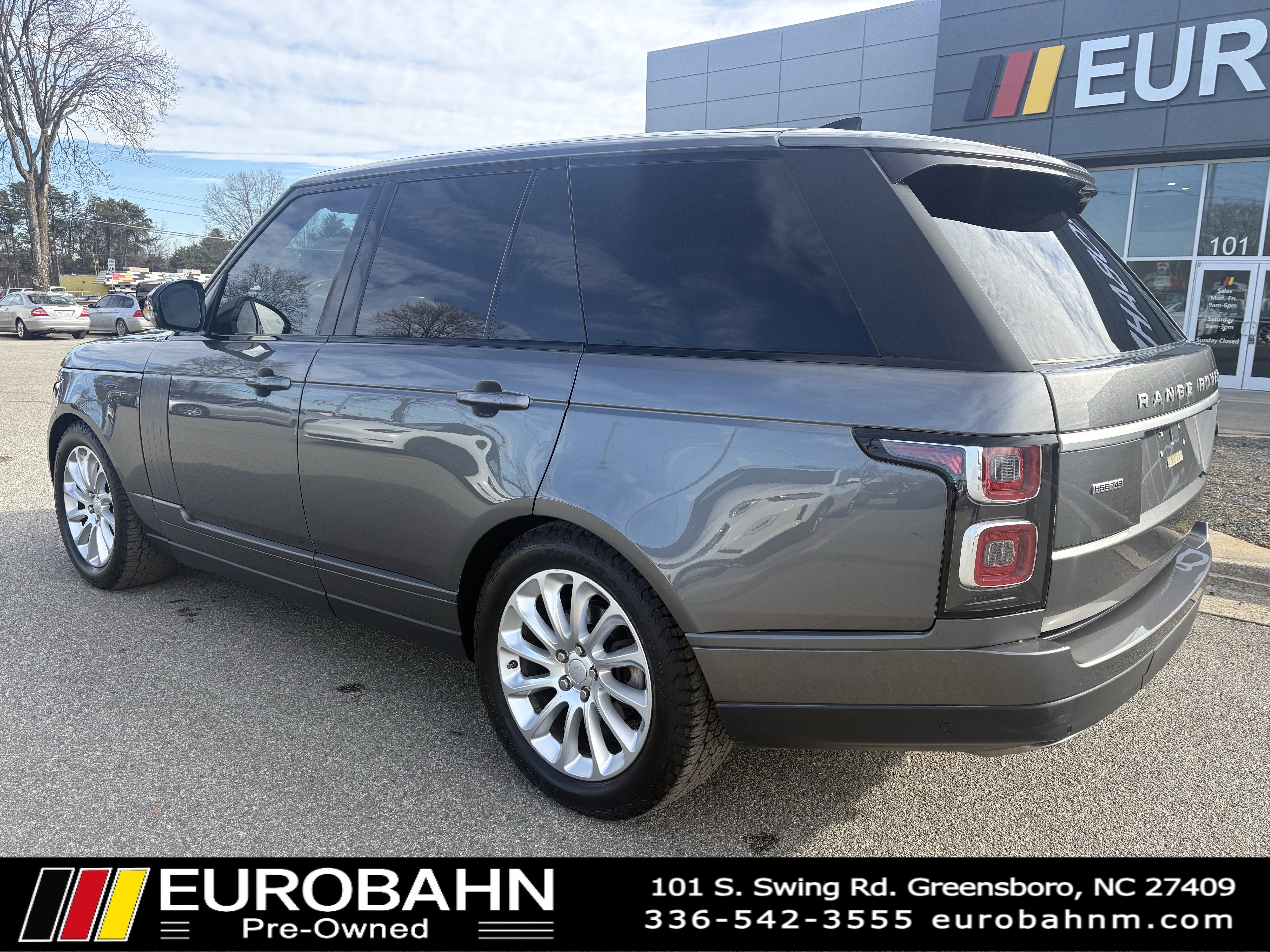 Used 2018 Land Rover Range Rover HSE image 30