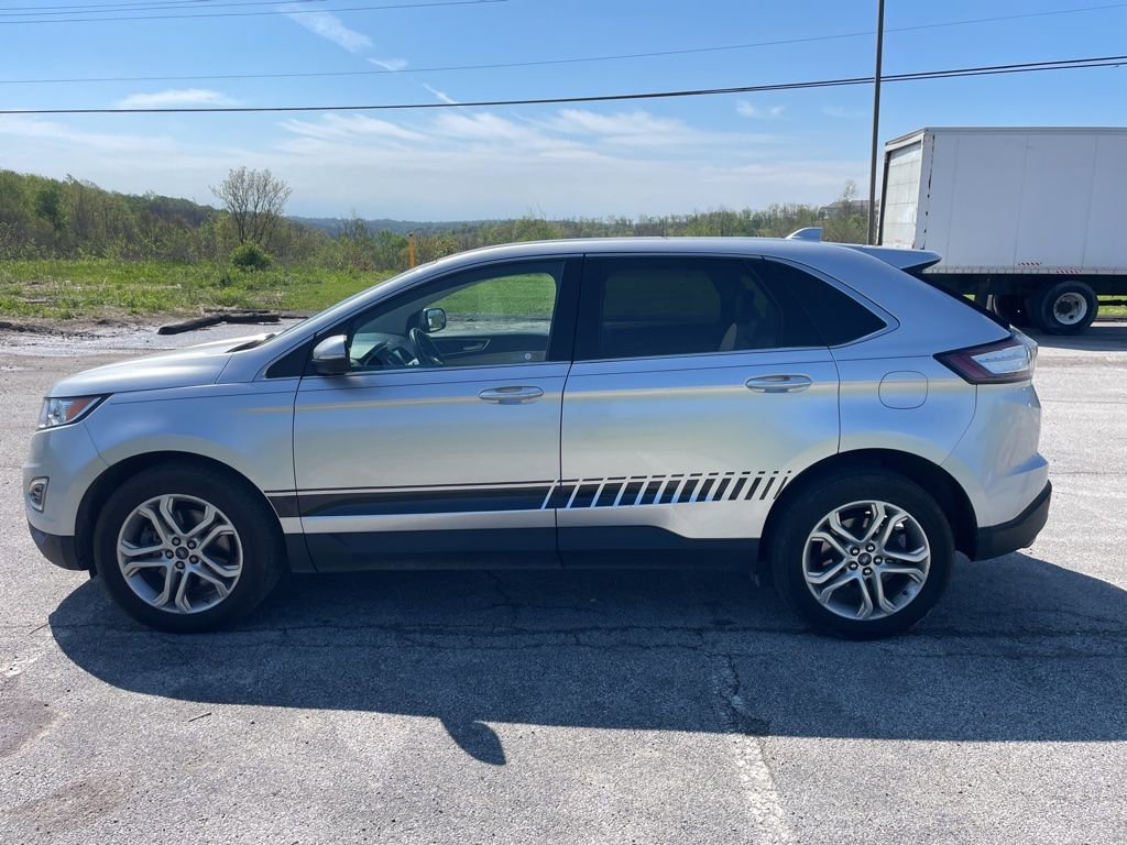 Used 2017 Ford Edge Titanium w/ Technology Package AWD/4WD image 9