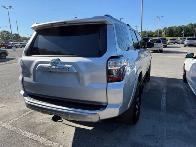 Used 2022 Toyota 4Runner TRD Off-Road Premium w/ Moonroof Package AWD/4WD image 3