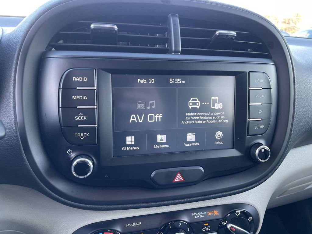 Used 2020 Kia Soul LX FWD image 10
