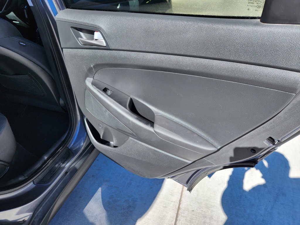 Used 2019 Hyundai Tucson SE w/ Cargo Package image 17