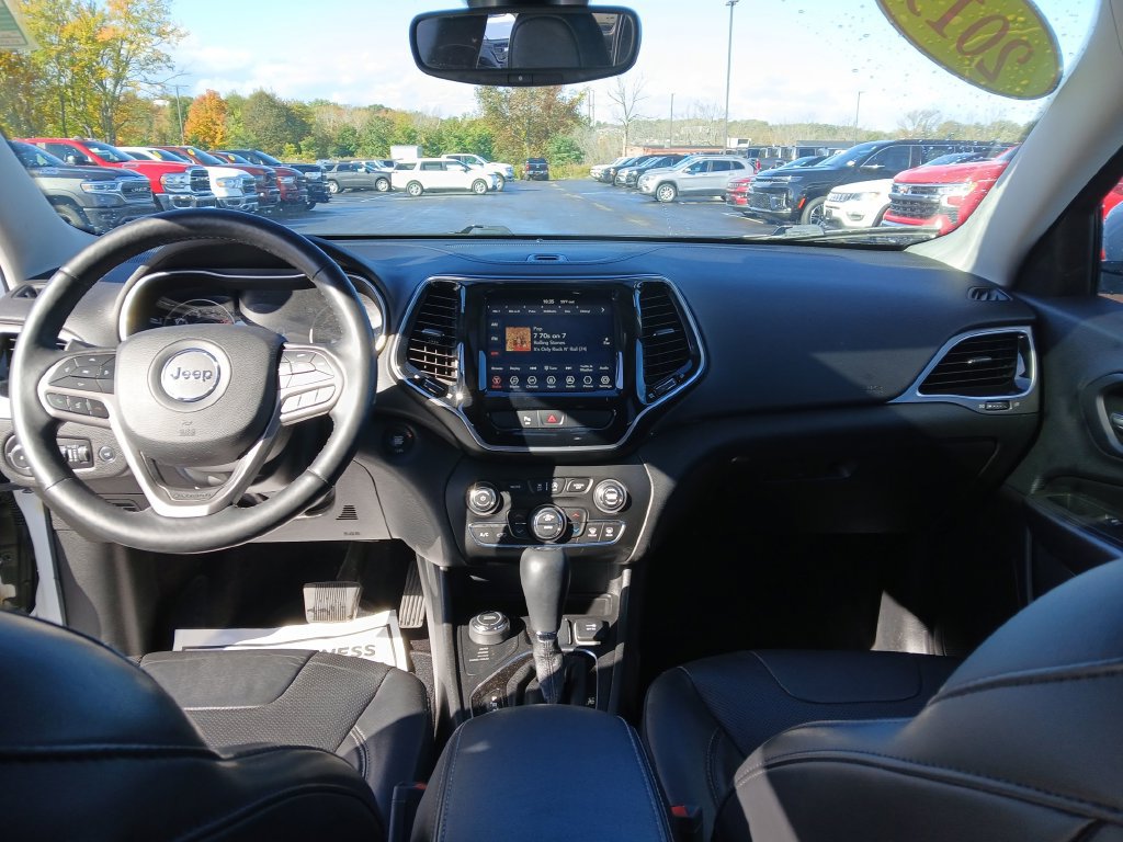 Used 2019 Jeep Cherokee Limited AWD/4WD image 13
