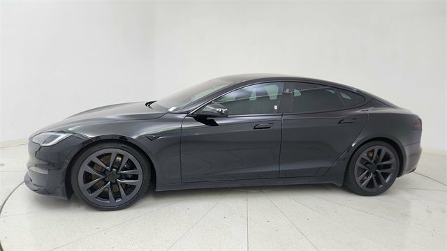 Used 2023 Tesla Model S Standard Range image 3