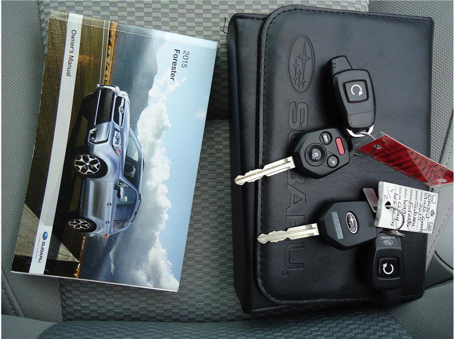 Used 2015 Subaru Forester 2.5i Premium w/ All-Weather Package image 29